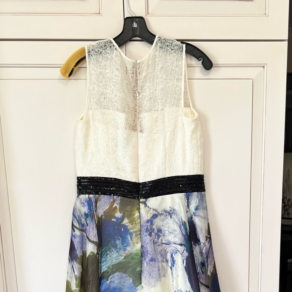 Multicolor, Sleeveless, long size 8 evening dress by Carmen Marc Valvo - Picture 2 of 6